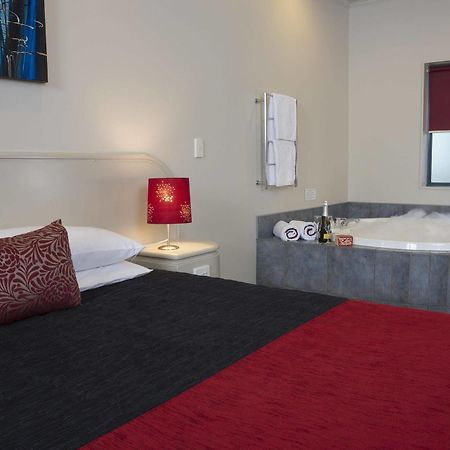 Aubyn Court Spa Motel Palmerston North Esterno foto