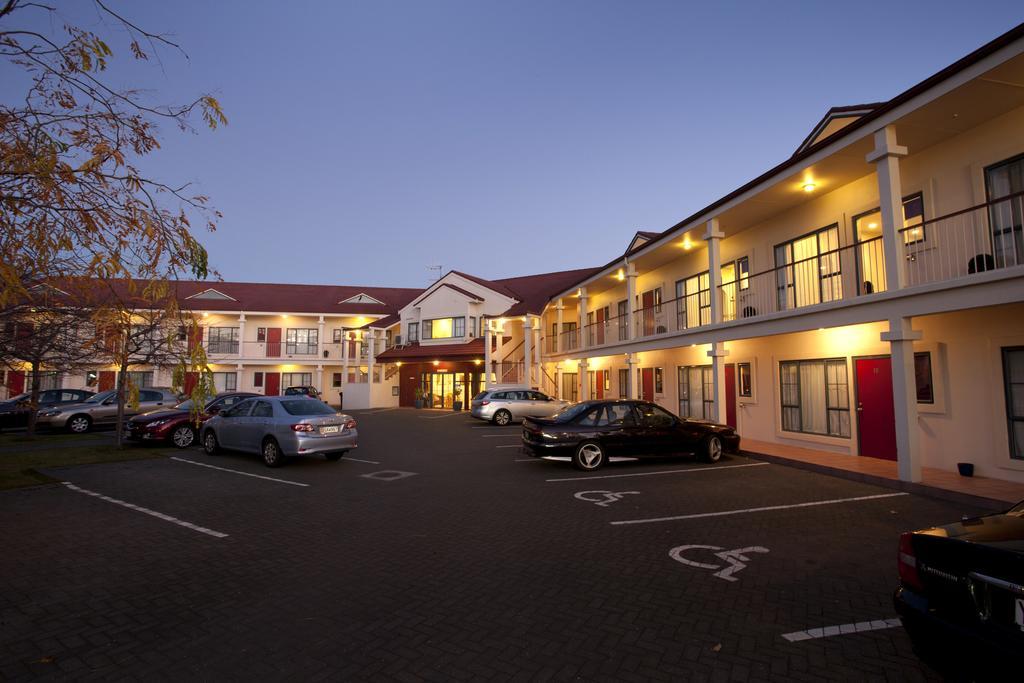 Aubyn Court Spa Motel Palmerston North Esterno foto