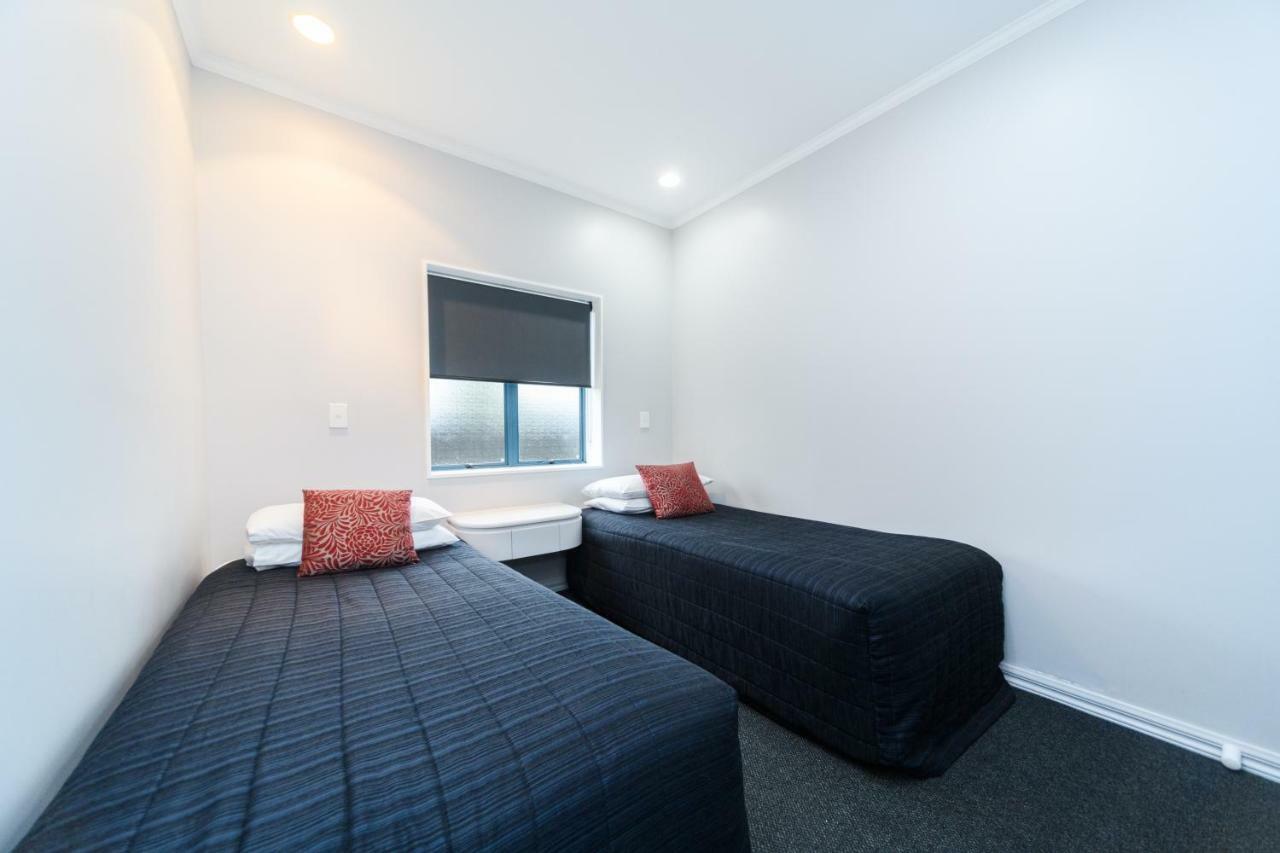 Aubyn Court Spa Motel Palmerston North Esterno foto