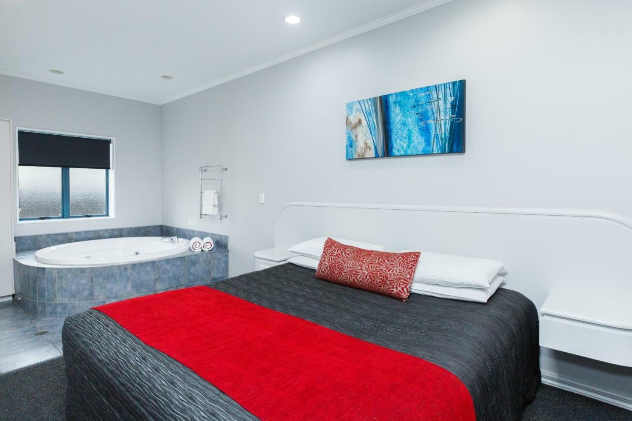 Aubyn Court Spa Motel Palmerston North Esterno foto