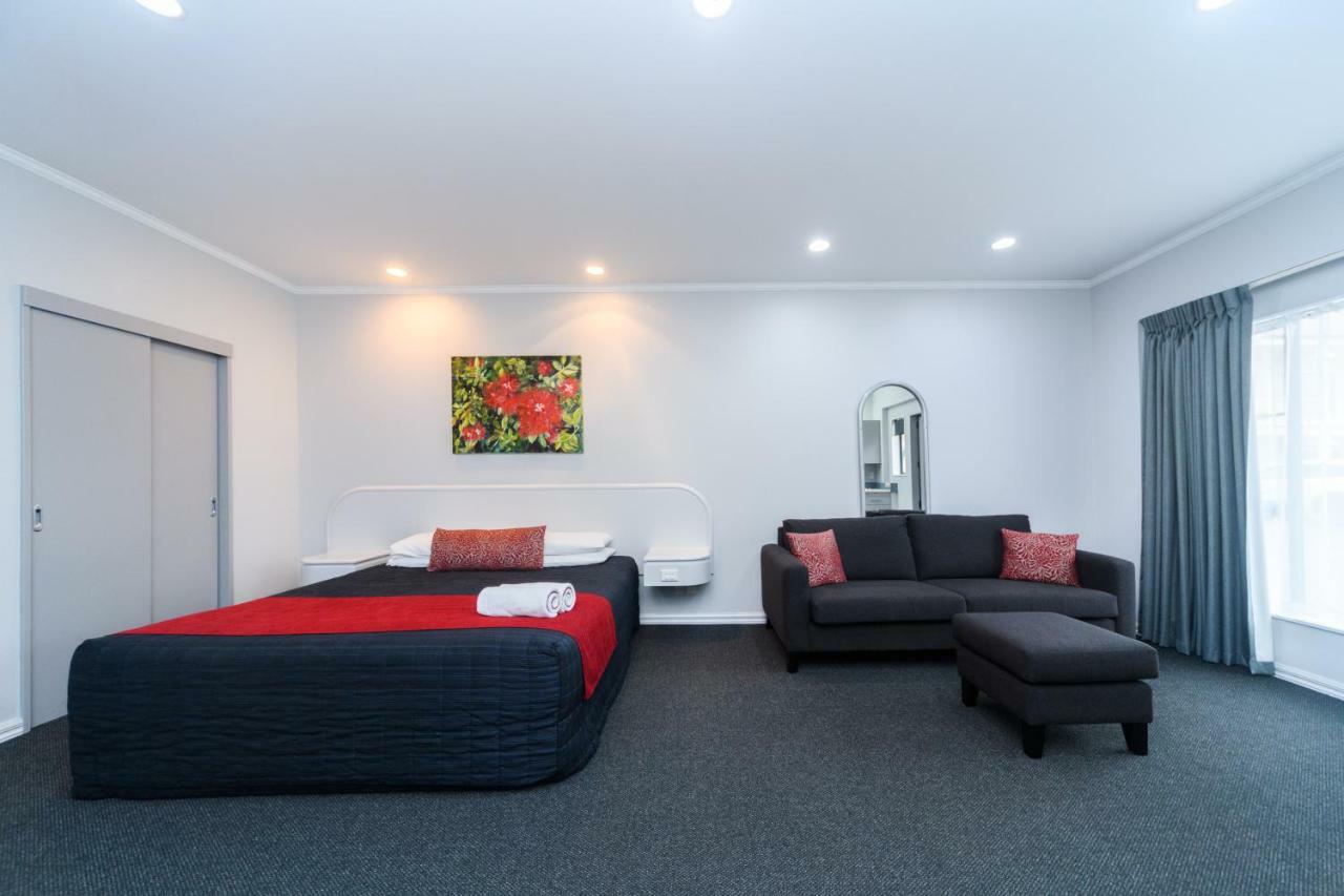 Aubyn Court Spa Motel Palmerston North Esterno foto