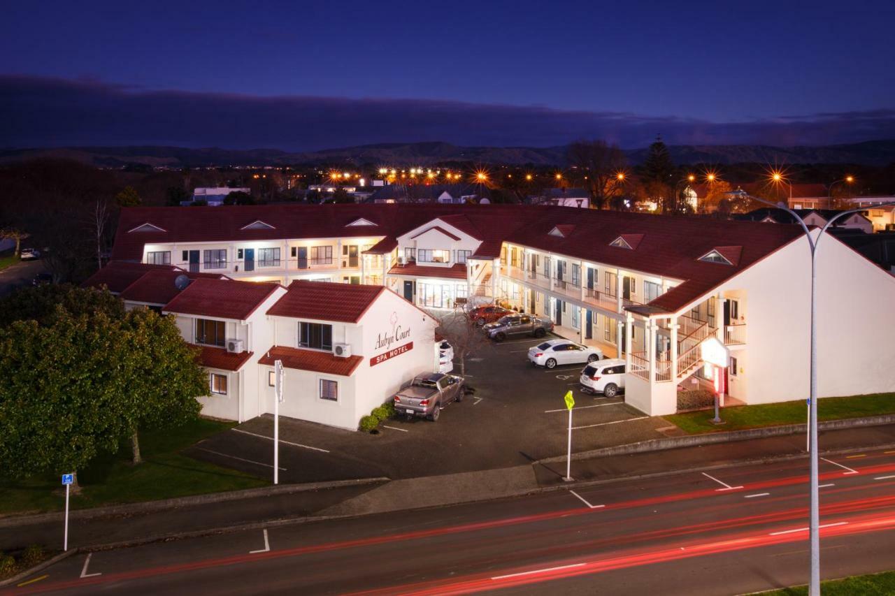 Aubyn Court Spa Motel Palmerston North Esterno foto