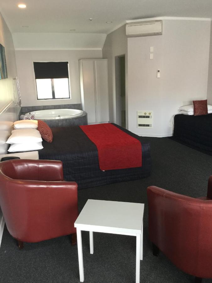 Aubyn Court Spa Motel Palmerston North Esterno foto