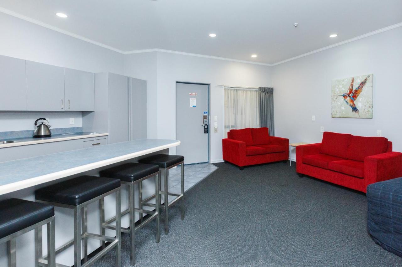 Aubyn Court Spa Motel Palmerston North Esterno foto